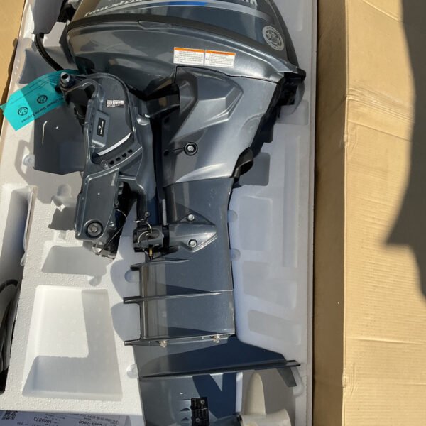 Yamaha T25XWTC 25HP High Thrust Outboard | Remote Mechanical | 25" Shaft | Electric + Manual Start | Scratch & Dent